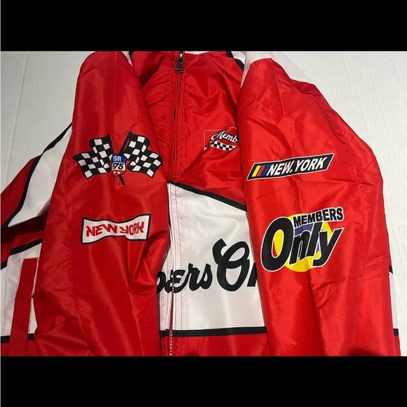 Members Only Sport Men's Red Windbreaker Jacket Size Large - Picture 2 of 7
